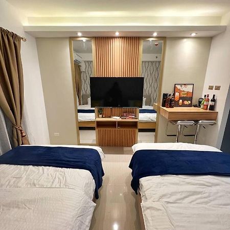 M&M Condostay At Shore 2 Residences Tower 2 Pasay City มะนิลา ภายนอก รูปภาพ