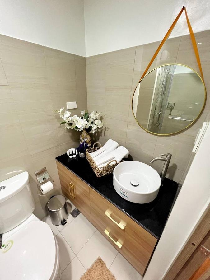 M&M Condostay At Shore 2 Residences Tower 2 Pasay City มะนิลา ภายนอก รูปภาพ